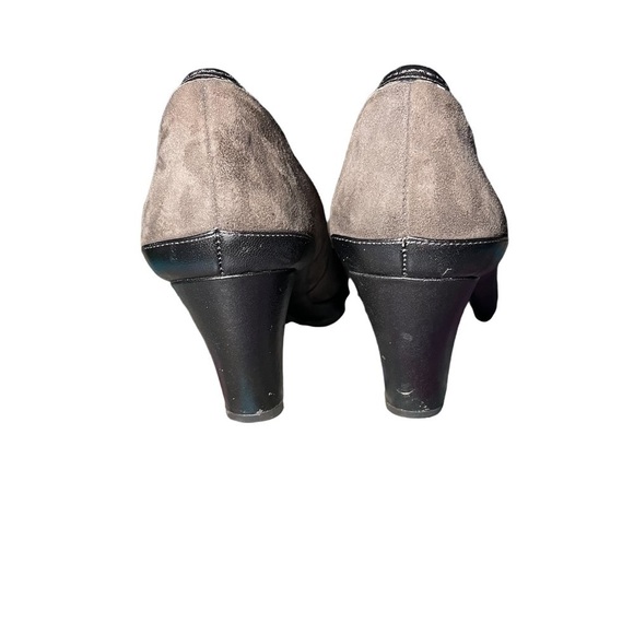 Clarks Artisan Leather/Suede chunky heel size 9 - Picture 5 of 5